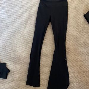 Split 59 black flair leggings